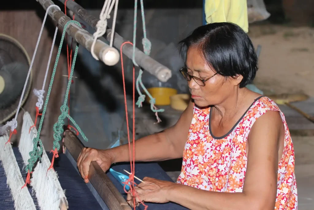 The Art of Hand-Tufted Carpets Craftsmanship Behind the Luxury